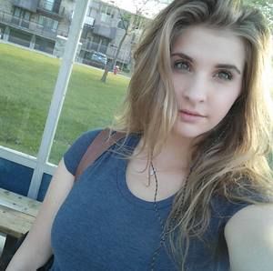 Meet your Posher, Zoé